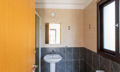 Large 3 bedrooms house with swimming pool for sale in Secret Valley