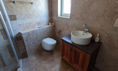 4 bedroom house with swimming pool for sale in Anarita