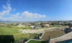 4 bedroom furnished house with swimming pool for sale in Parekklisia