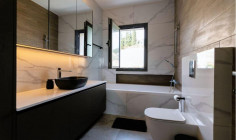 4 bedroom furnished house with swimming pool for sale in Parekklisia