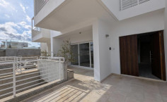 Large 3 bed house for sale in Paralimni