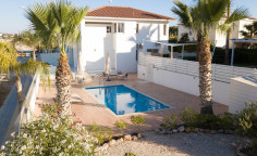 Beautiful 3 bedrooms house for sale in Pernera