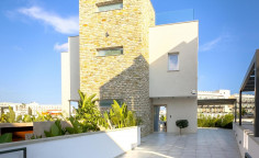 Spacious 4 bedroom house for sale in Ayia Napa