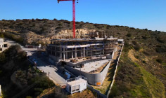 Luxury two bedroom apartment in Agia Fyla\'s hillside 