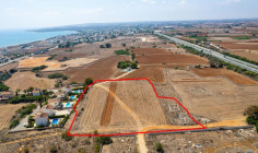 Land 8518 m2 for sale in Agia Thekla, Famagusta