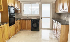3 bed apartment to rent in Aglantzia