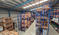 Excellent condition warehouse for rent in Ypsonas industrial area 