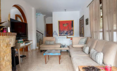 Four bedroom pool house for sale in Laneia, Limassol 