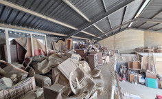 Warehouse for sale in fast growing Ypsonas area 