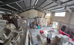 Warehouse for sale in fast growing Ypsonas area 