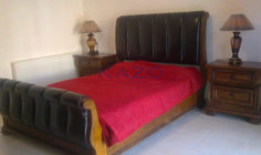Spacious four bedroom bungalow with pool in Parekklisia 