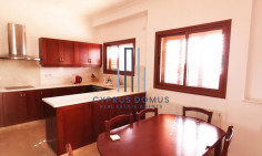 Spacious 6 bedroom villa with sea view with swimming pool for sale in paniotis area 