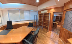 Office to rent in Kapsalos