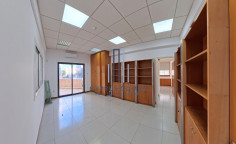 Office for rent in Kapsalos area 