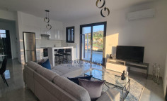 New modern penthouse in Parekklisia 
