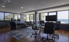 Commercial building for sale in Neapolis area 