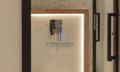 Commercial building for sale in Neapolis area 