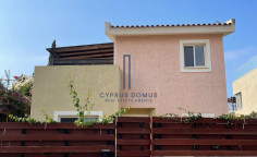 Beachfront maisonette for rent in Parekklisia Tourist Area 