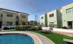 New townhouse with swimming pool for sale in Erimi area 