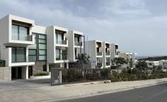 New townhouse for rent in Agios Tychonas area 