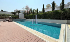 Luxury villa with swimming pool for rent in Parekklisia Tourist Area 