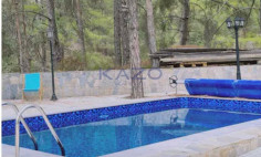 Spacious four bedroom house in green Platres village 