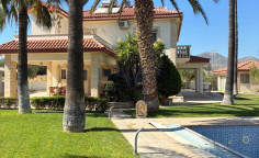 Spacious five bedroom villa in green Pyrgos area 