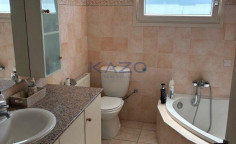 Spacious five bedroom villa in green Pyrgos area 