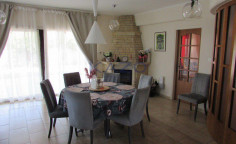Spacious five bedroom villa in green Pyrgos area 