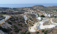 Prime 5,603 m&sup2; development land with permits for 6 luxury villas in Agios Tychonas , Limassol