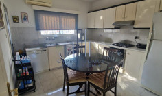 Fully furnished three bedroom apartment in Germasogeia 