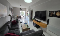 Spacious 2 beds apartment for sale in Acropolis