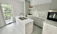 Spacious 3 bedrooms apartment for sale in Lykabittos