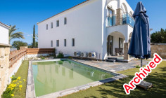 Spacious 2 bedrooms apartment with swimming pool for sale in Latsi