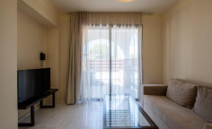 Spacious 1 bed apartment with swimming pool for sale in Latsi