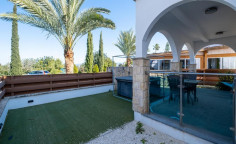 1 bed apartment with swimming pool for sale in Latsi