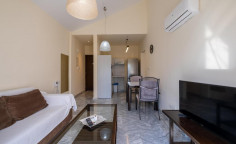 Large 1 bedrooms apartment with swimming pool for sale in Latsi