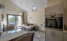 Large 1 bedrooms apartment with swimming pool for sale in Latsi