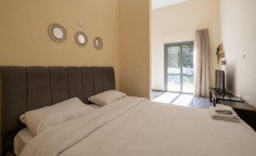 Studio apartment with swimming pool in Latchi, Paphos 