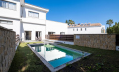 Studio apartment with swimming pool in Latchi, Paphos 