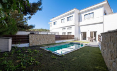 Studio apartment with swimming pool in Latchi, Paphos 
