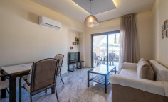 1-bedroom apartment with jacuzzi in Latchi, Paphos 