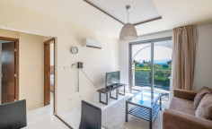 Spacious 1 bedrooms apartment with swimming pool for sale in Latsi