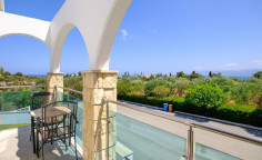 Spacious 1 bedrooms apartment with swimming pool for sale in Latsi