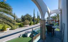 1 bedrooms apartment with swimming pool for sale in Latsi