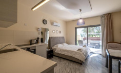 Studio apartment with jacuzzi in Latchi, Paphos 