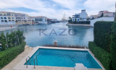 Sea front villa with private pool for rent in Limassol Marina 