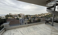 Spacious two plus office bedrooms penthouse with sea view in Parekklisia 