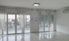 Spacious two plus office bedrooms penthouse with sea view in Parekklisia 