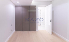 Spacious unfurnished three bedroom apartment in Agios Nektarios 
